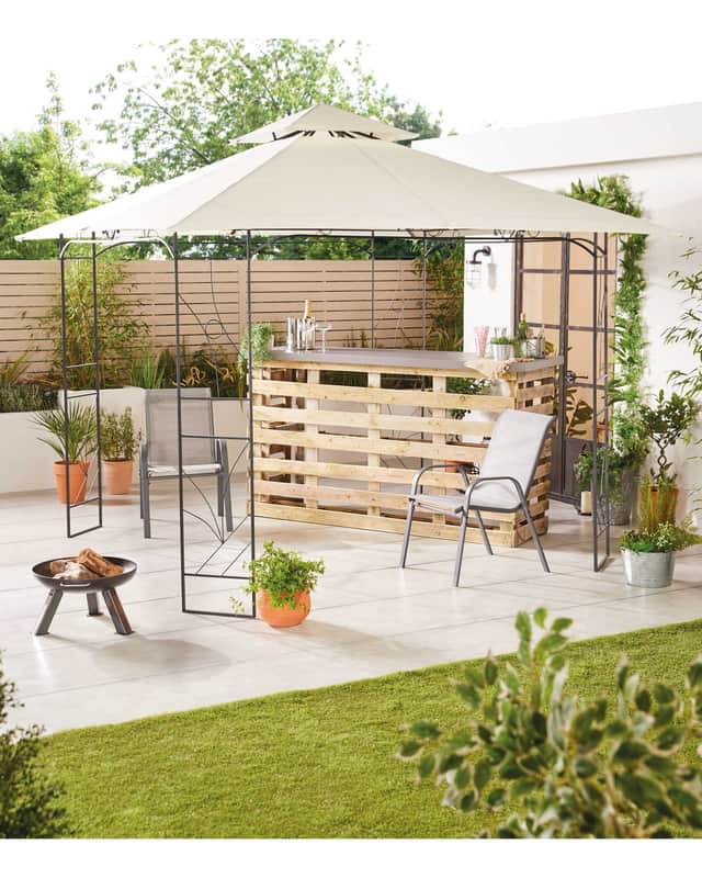 <p>Aldi’s new gazebo on sale in time for the heatwave - how to buy</p>