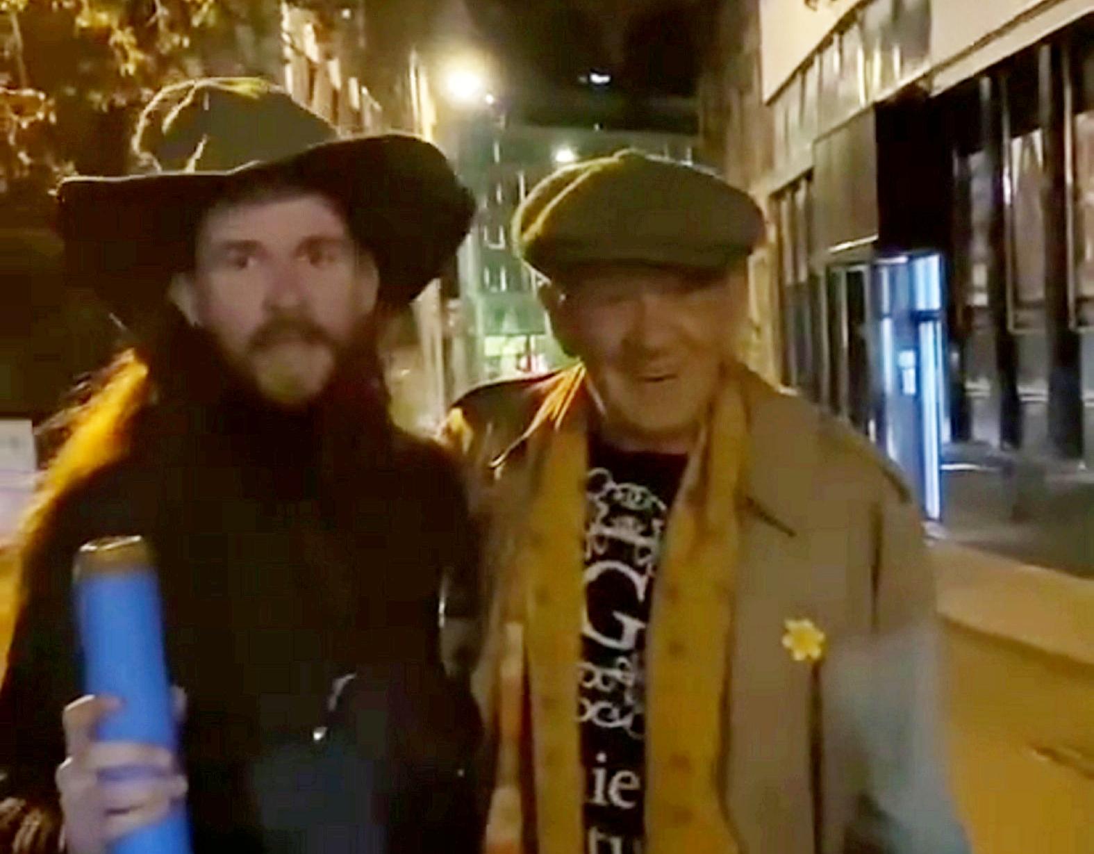 Reveller dressed as Gandalf bumps into Ian McKellen - Vimarsana News