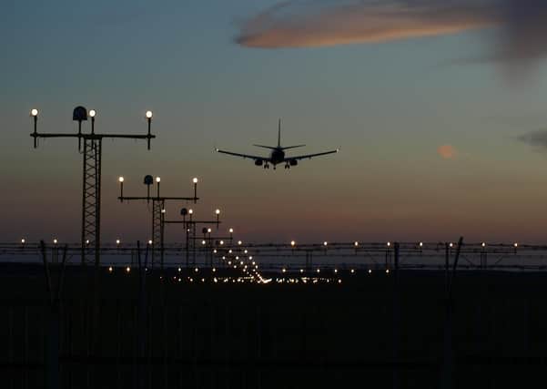 The costs and risks of centralising air traffic control have been "hugely underestimated", according to a new report.