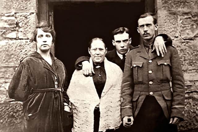 Laxdale soldier Donald MacLeod with his family.
