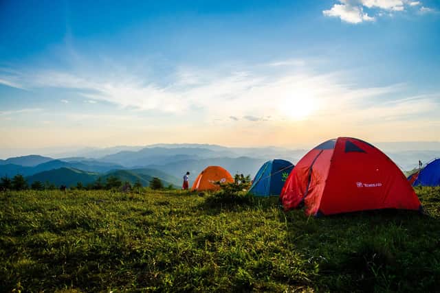 Discarded festival tents are becoming less of an environmental problem thanks to Gen Z (photo: pexels)