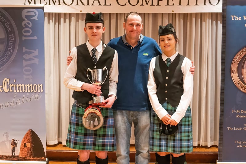 Eosaph Gailbraith with dad Donny and sister Mairead, who also competed