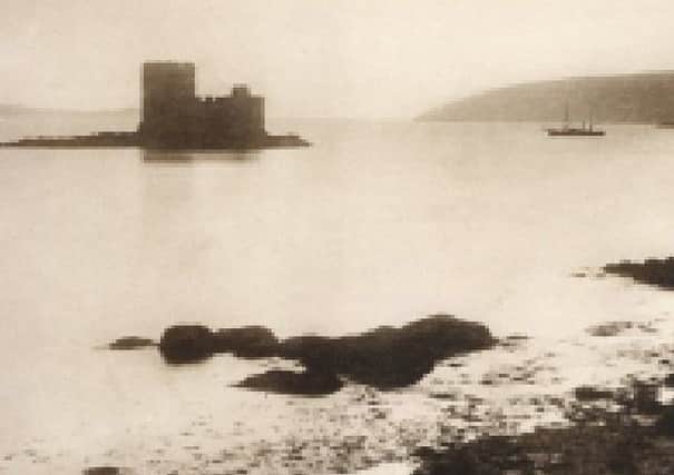 Left, a photo of Chiasamul Castle, Barra, dating from 1895 (from the Erskine Beveridge Collection).
