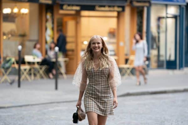 Emily in Paris (Photo: Netflix)